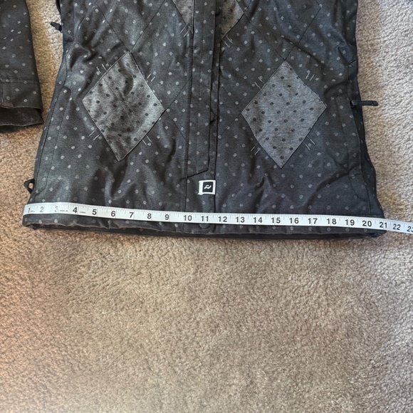 Ride Women's Ski/snowboard Jacket (Like New) - Picture 14 of 14